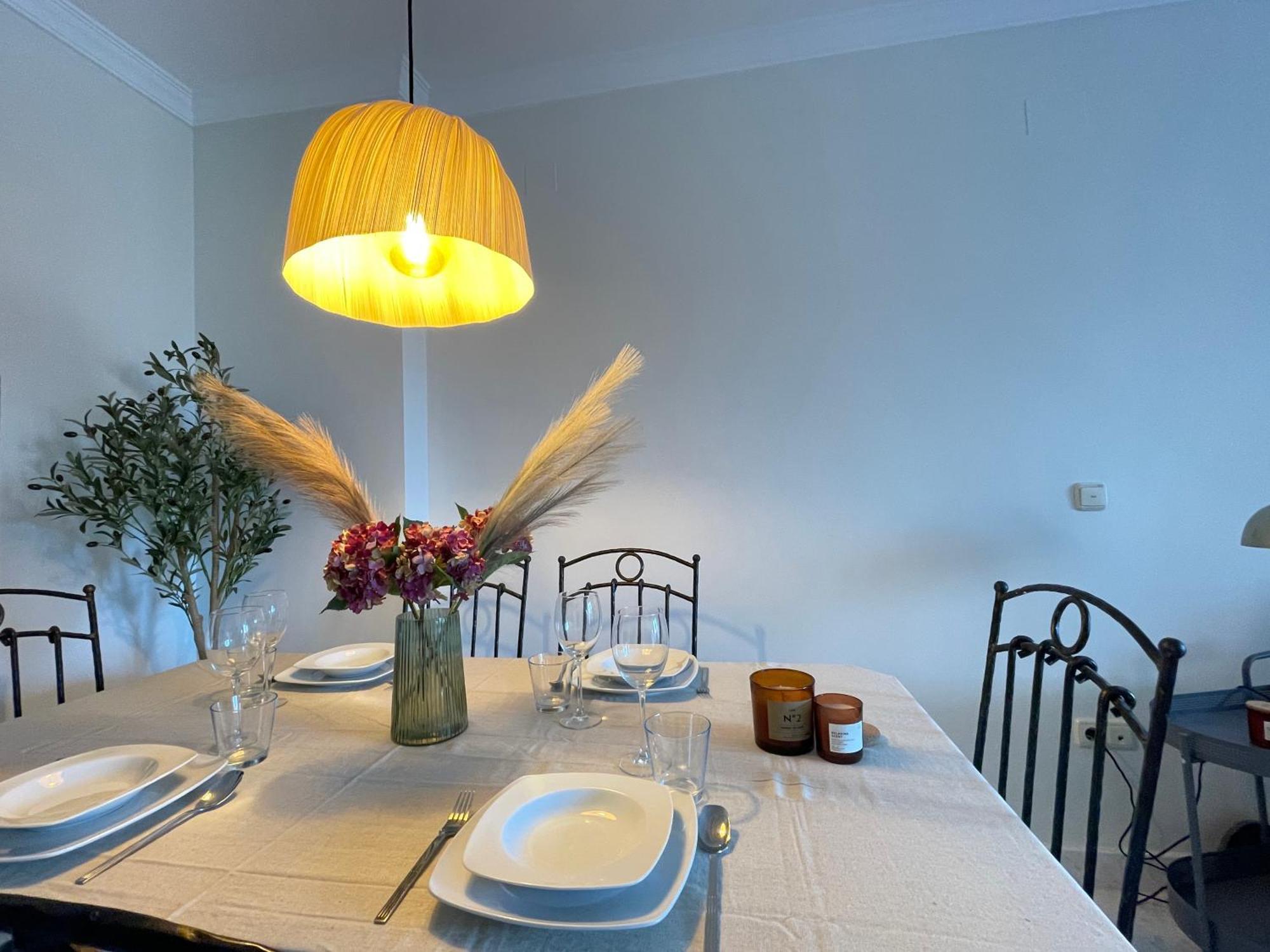 Comeback Noches De Blanco Saten Motril Exterior foto